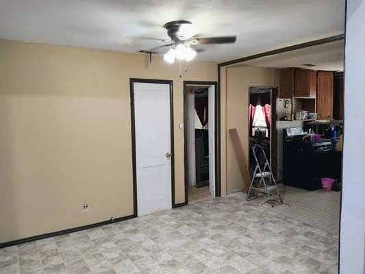 Lopez Lawn&Landcare Logo