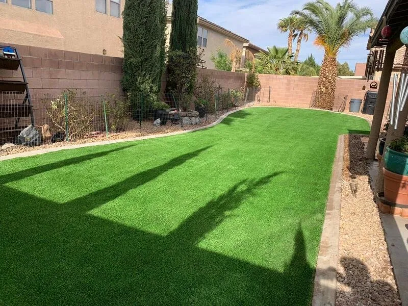 Reliable lawn care service experts serving Las Vegas, NV - Lopez Maintenance