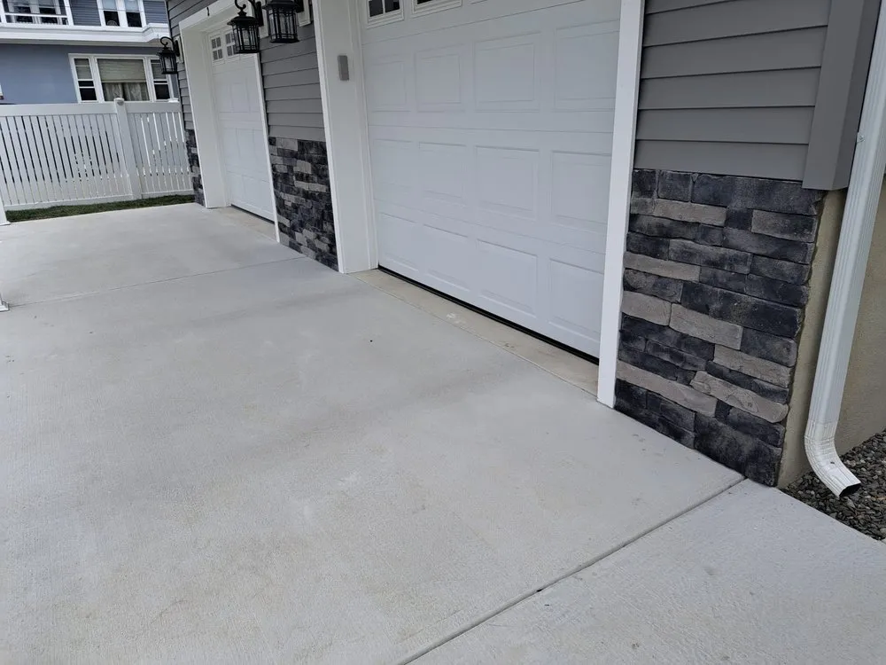 Professional landscape design experts serving Villas, NJ - Lopez Paver Lawn Care