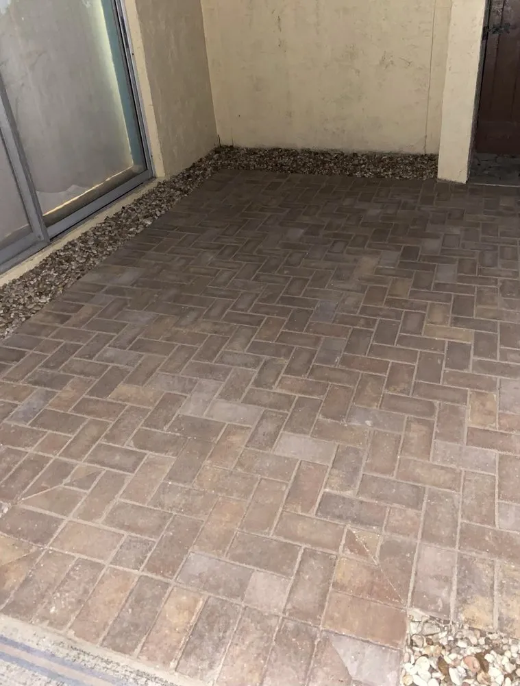 Custom outdoor landscaping experts serving Palmetto, FL - Lopez Pavers One Solution