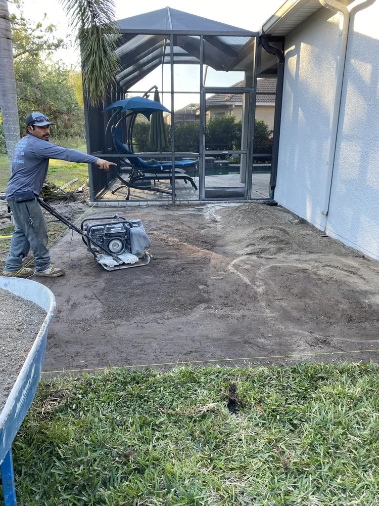 Local yard cleanup service in Palmetto, FL by Lopez Pavers One Solution
