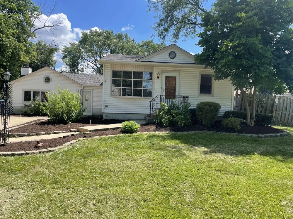 Top-rated lawn mowing service in West Chicago, IL - Lopez Tree and Landscaping