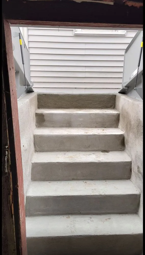 Expert yard maintenance experts serving Lynn, MA - Lopez Vicente Masonry & Construction