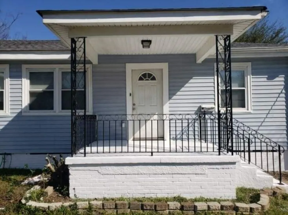 Trusted lawn care service for beautiful yards across Saint Bernard, LA - Lopiccolo's Precise Paint & Construction