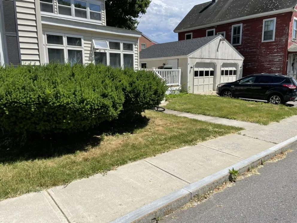 Reliable lawn care service experts serving Winchendon, MA - Lord of the Lawns Landscaping