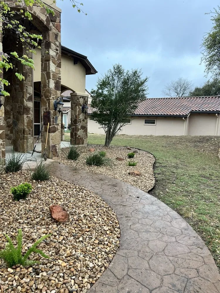 Local yard cleanup service for residential properties across Leander, TX - Lords Lawn & Landscape