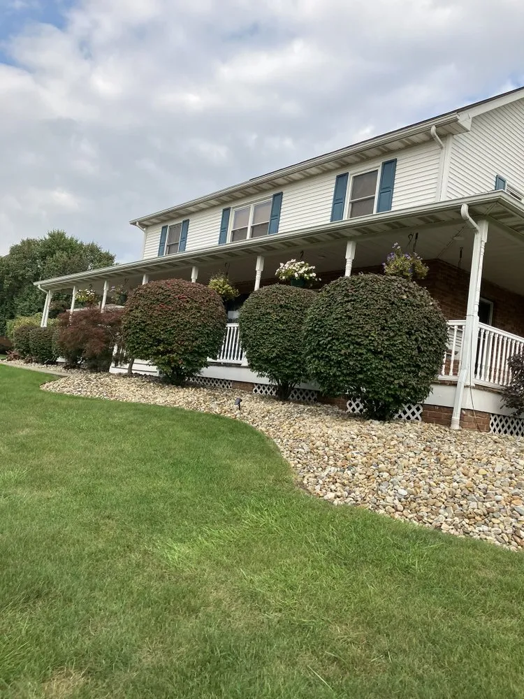 Custom landscape design in Norwalk, OH by Lorence Landscaping