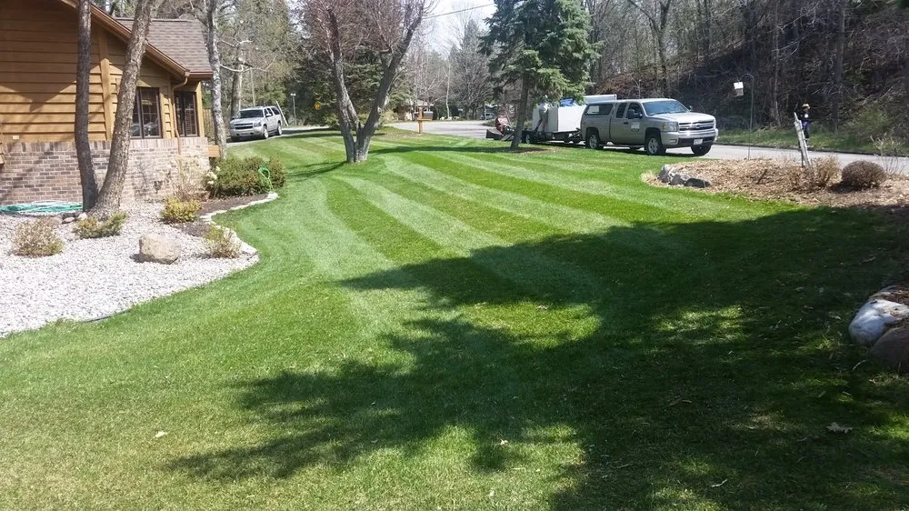 Local residential landscaping experts serving Shakopee, MN - Loren's Lawn & Landscape