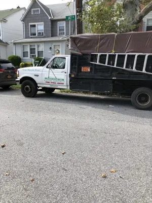 Lorenzo Landscaping Logo