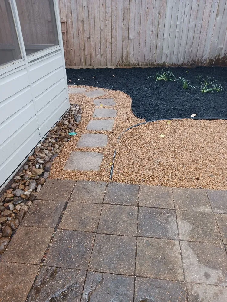 Trusted lawn mowing service in Dayton, TX - Lorenzo Lawn Care & Landscaping