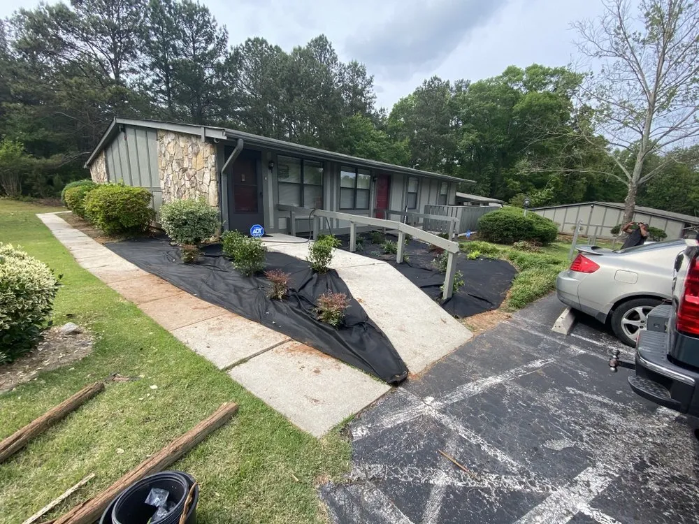 Expert yard cleanup service in Villa Rica, GA - Lorenzo Lawn Service