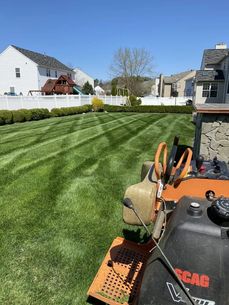 Custom garden landscaping experts serving Sicklerville, NJ - Lorenzo's Lawn & Landscape