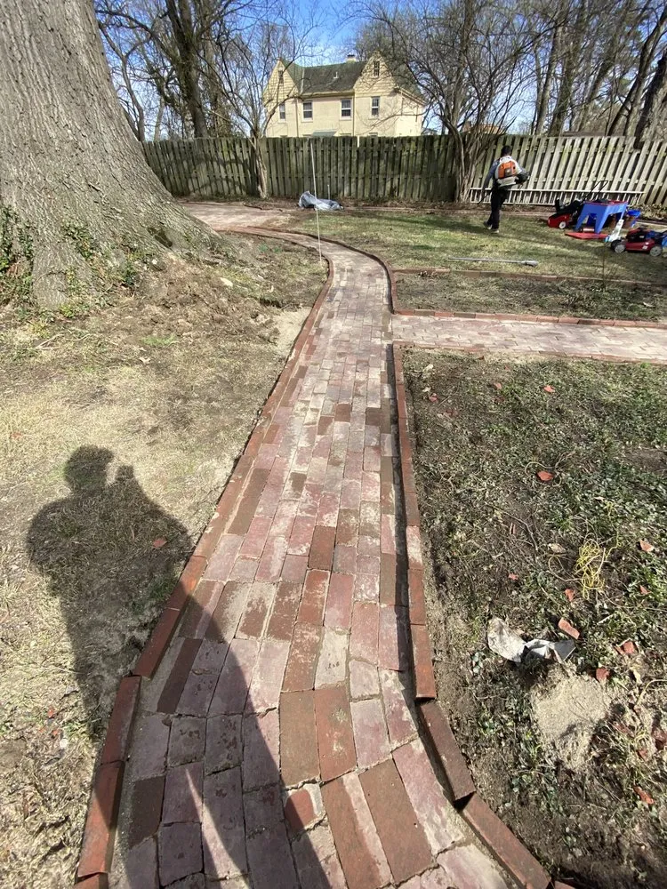 Affordable yard cleanup service experts serving Covington, KY - Lorenzo’s Lawn Care And Landscaping