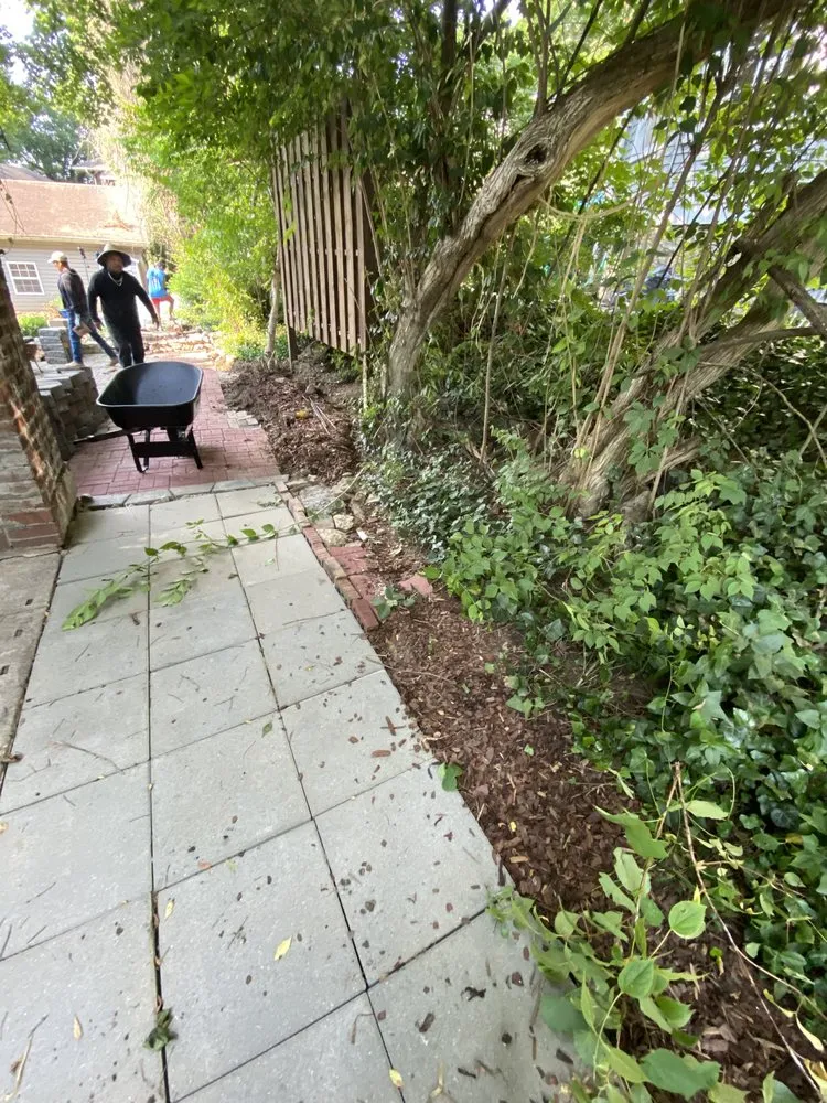 Top-rated residential landscaping experts serving Covington, KY - Lorenzo’s Lawn Care And Landscaping