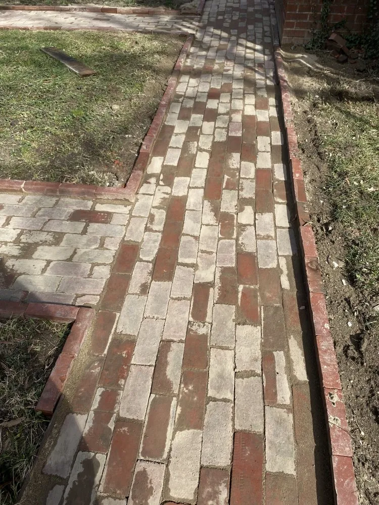 Custom yard cleanup service experts serving Covington, KY - Lorenzo’s Lawn Care And Landscaping