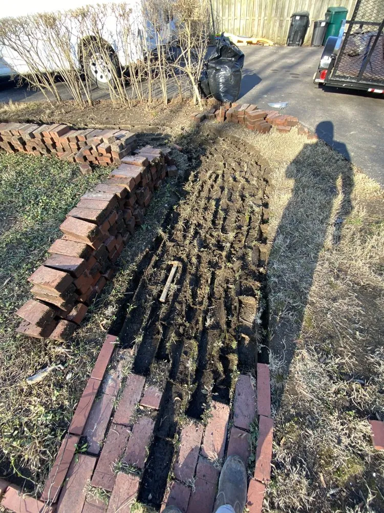 Local lawn care service with custom design across Covington, KY - Lorenzo’s Lawn Care And Landscaping