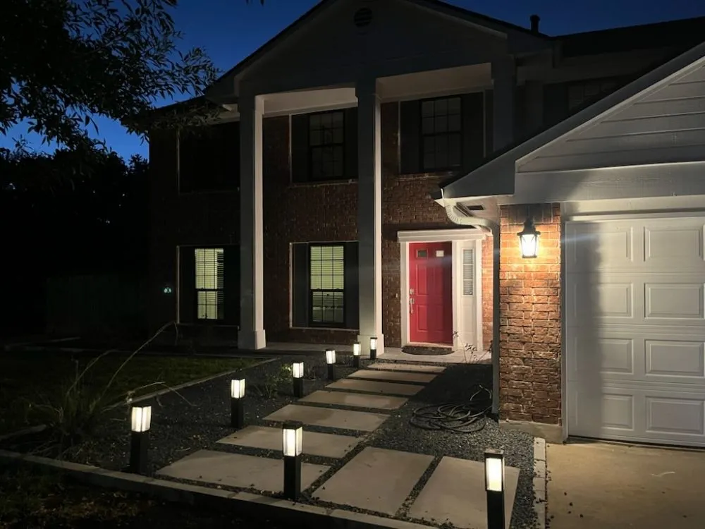 Professional lawn care service in Austin, TX - Los 3 Gallos Giros