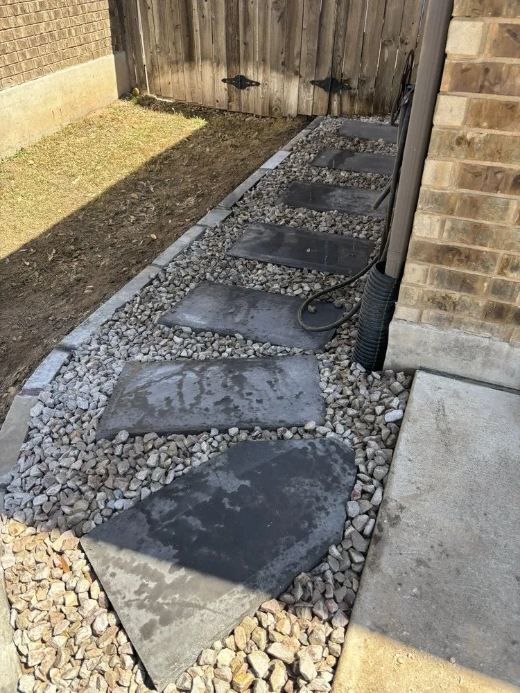 Local outdoor landscaping in Austin, TX - Los 3 Gallos Giros