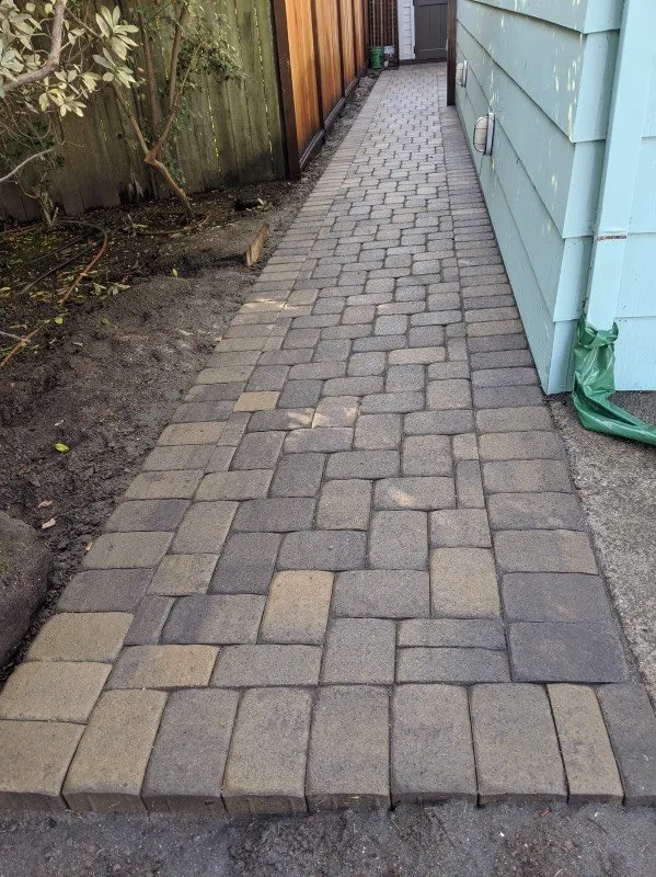 Local lawn mowing service in Napa, CA - Los Amigos Landscape