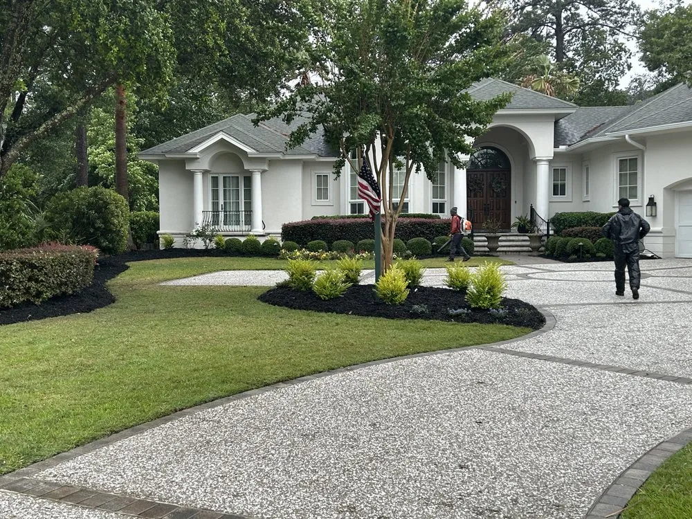 Top-rated garden landscaping for beautiful yards across Bluffton, SC - Los Brothers Landscape
