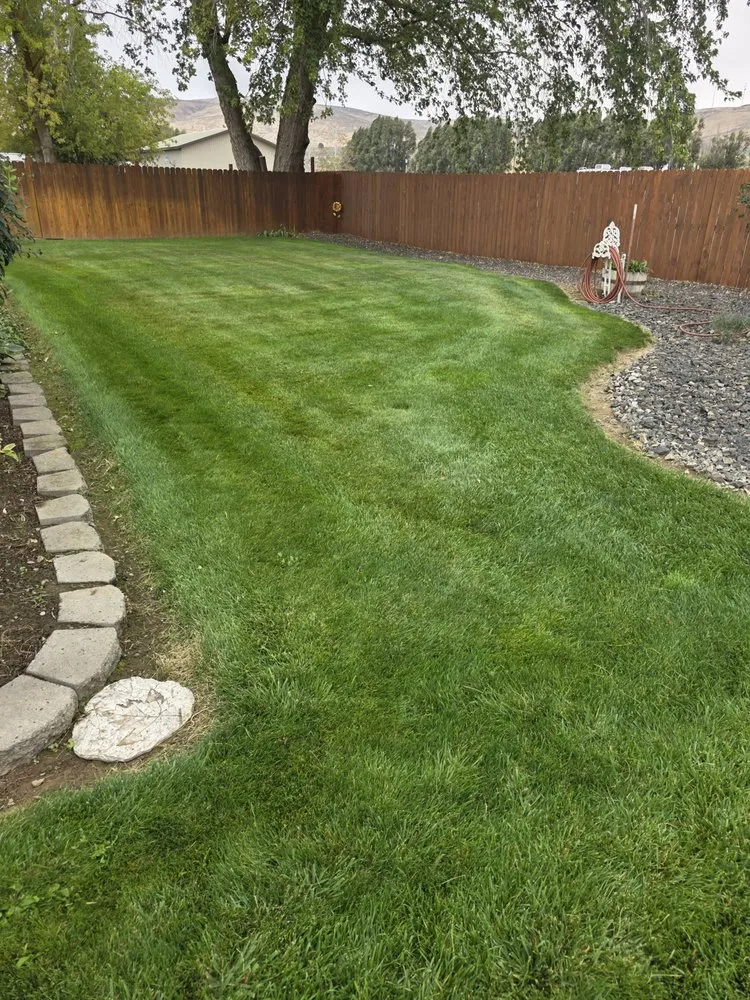 Custom garden landscaping in Moses Lake, WA - Los Chilos Lawn Care