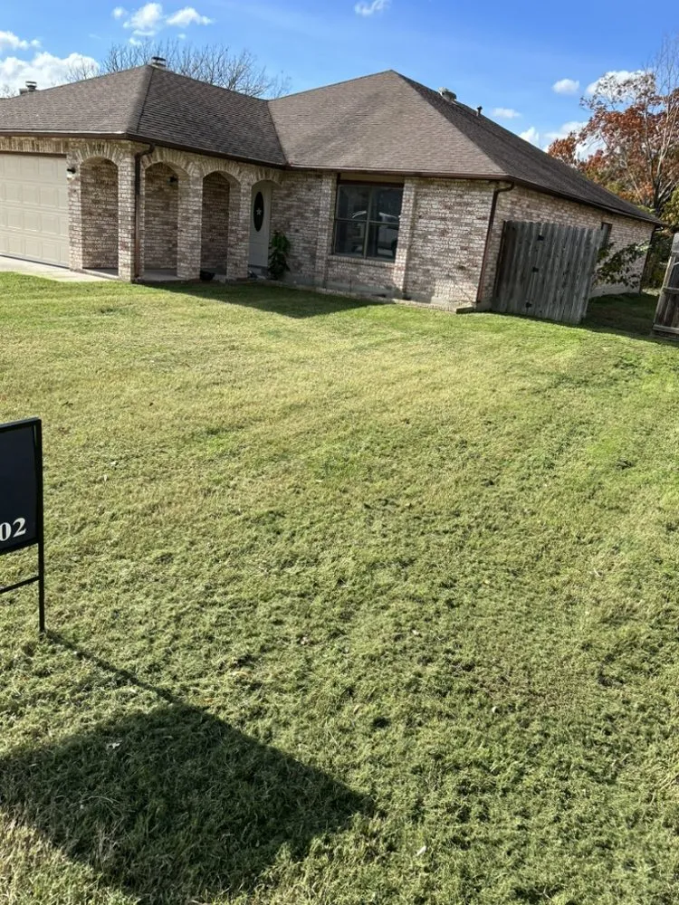 Professional lawn mowing service for residential properties in San Antonio, TX by Los compadres landscape
