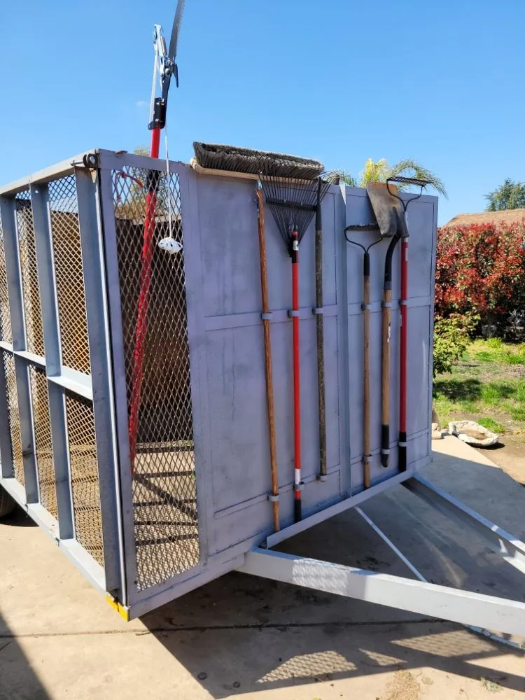 Local landscaping services with custom design across Orange Cove, CA - Los De La Ex Lawn Care & Tree service