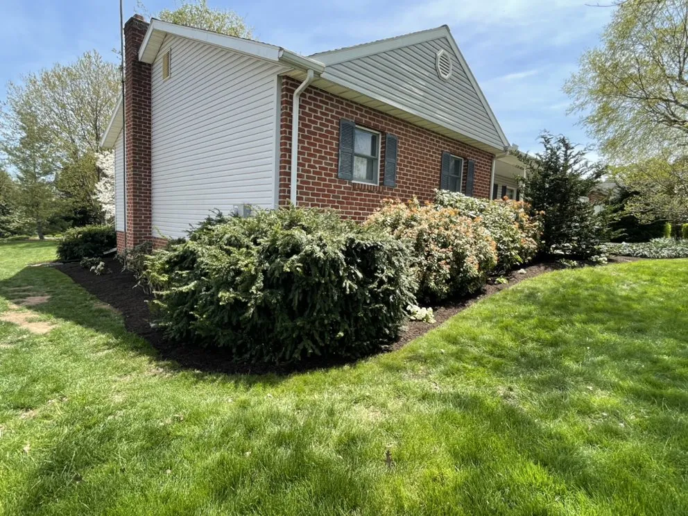 Custom outdoor landscaping in Hanover, PA - Los Diaz Landscaping
