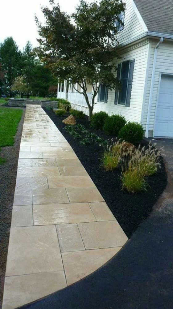 Custom yard cleanup service experts serving Somerset County, NJ - Los Donis Landscaping LLC