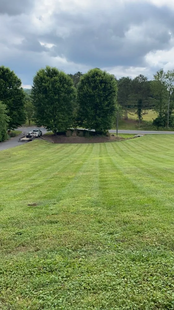 Custom landscaping services experts serving Dalton, GA - Los Farmerz Landscape