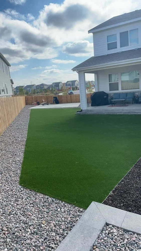 Reliable yard maintenance experts serving Aurora, CO - Los Gallos Landscaping