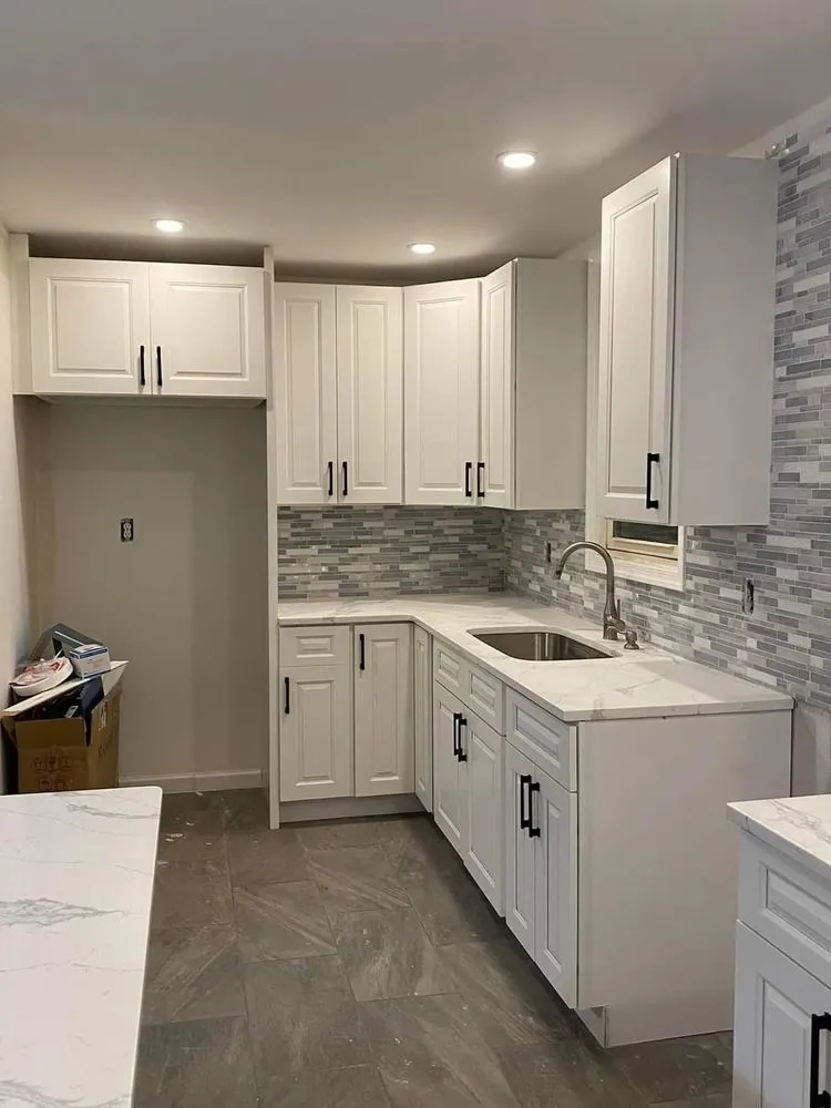 Expert lawn care service experts serving Opelika, AL - Los Garcias Contruction