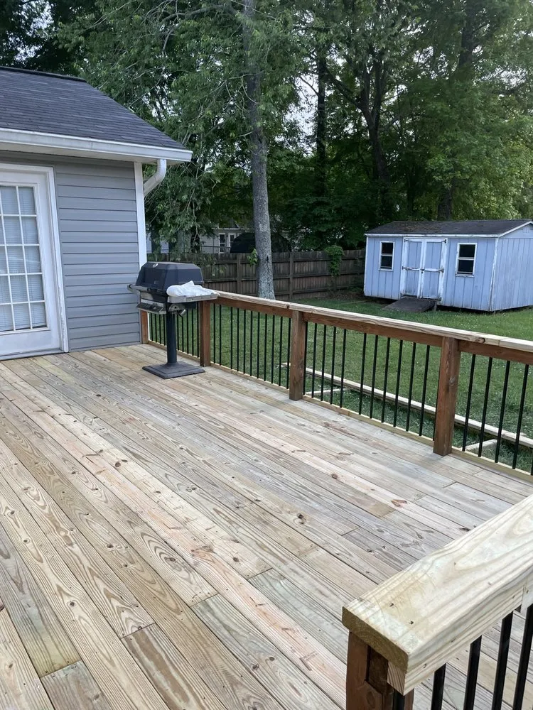 Trusted yard maintenance in Opelika, AL by Los Garcias Contruction