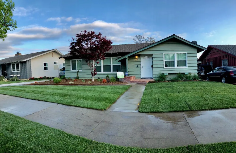 Professional lawn mowing service experts serving La Habra, CA - Los Garcia’s Landscaping