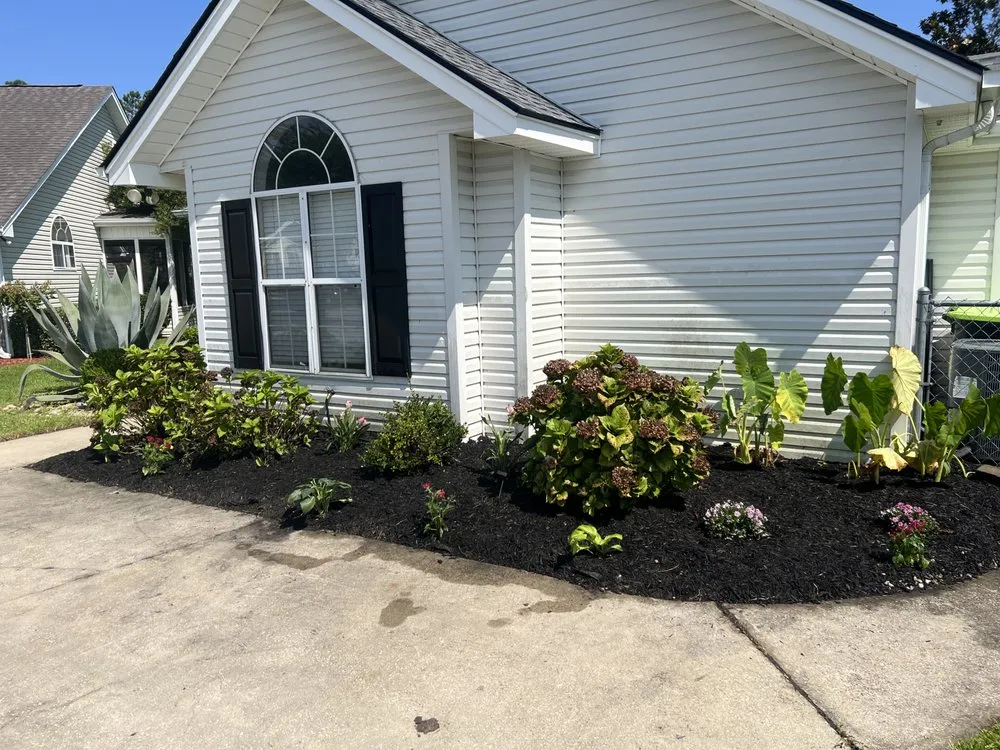 Local yard maintenance for beautiful yards across Myrtle Beach, SC - Los Hermanos Maintenance