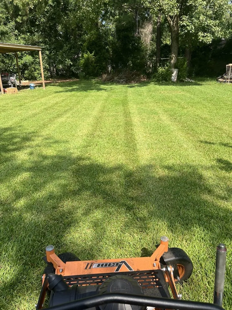 Expert residential landscaping in Myrtle Beach, SC by Los Hermanos Maintenance