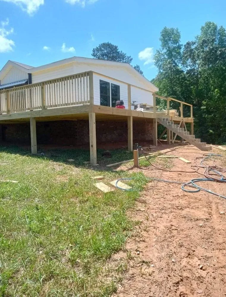 Top-rated lawn mowing service in Lithia Springs, GA by Los Hombre Landscaping