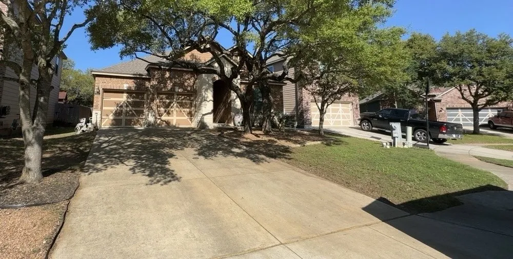 Local outdoor landscaping in San Antonio, TX by Los Lawn Guys