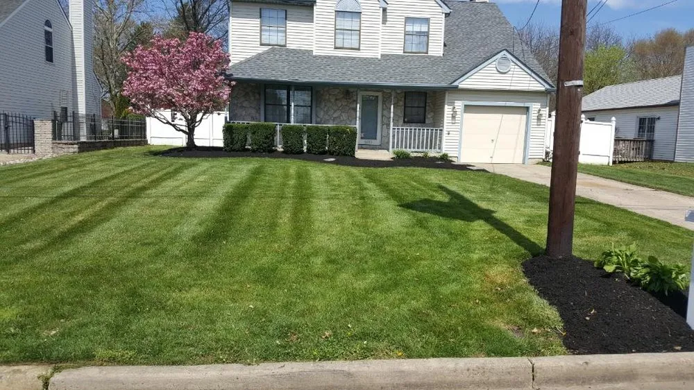 Trusted yard maintenance experts serving Cherry Hill, NJ - Los Mendez Landscaping