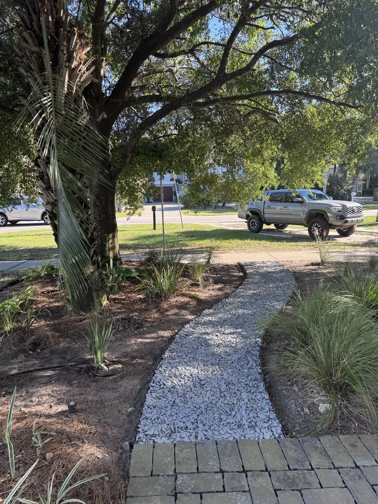 Reliable garden landscaping in Johns Island, SC - Los Palm Services
