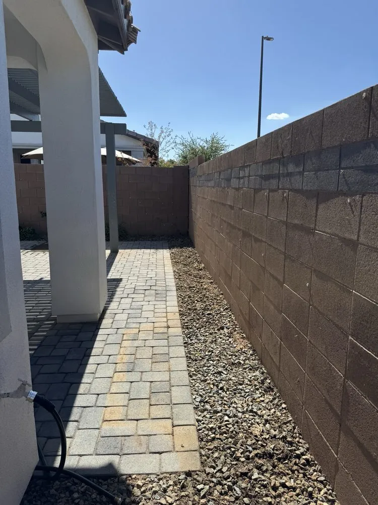 Trusted yard cleanup service in Phoenix, AZ by Los Parientes Landscaping