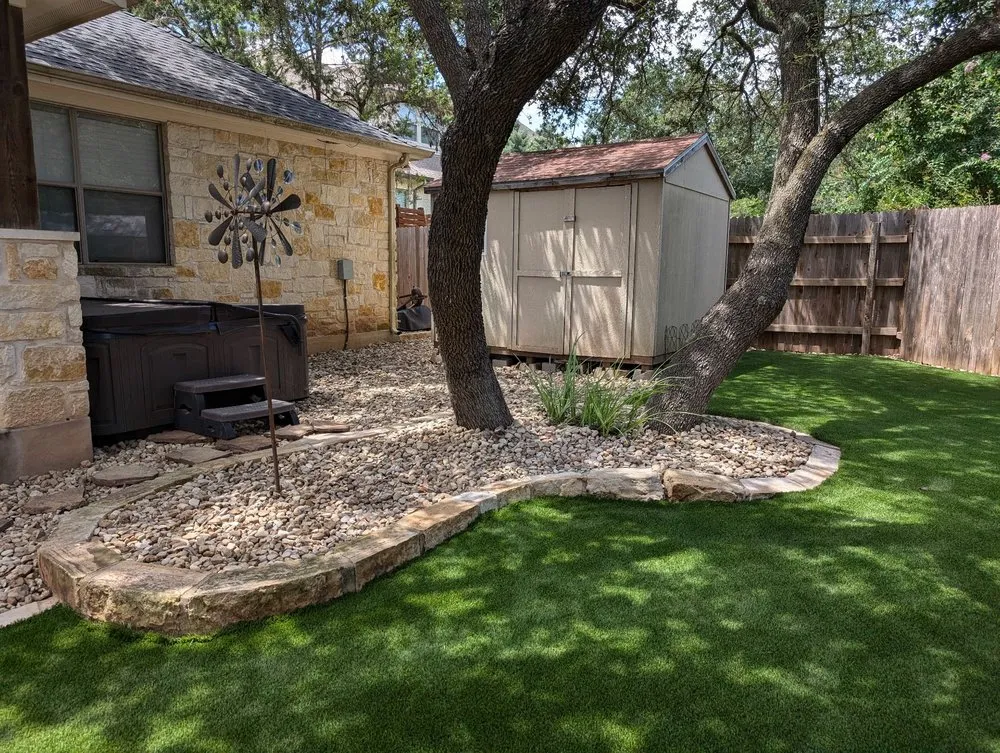 Affordable outdoor landscaping experts serving Dripping Springs, TX - Los Rios Landscaping