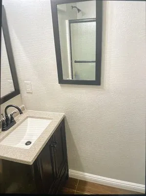 Los Tres Garibay Logo