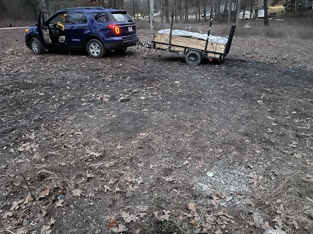 Reliable yard maintenance for year-round maintenance across Tupelo, MS - Los Tres Hermanos