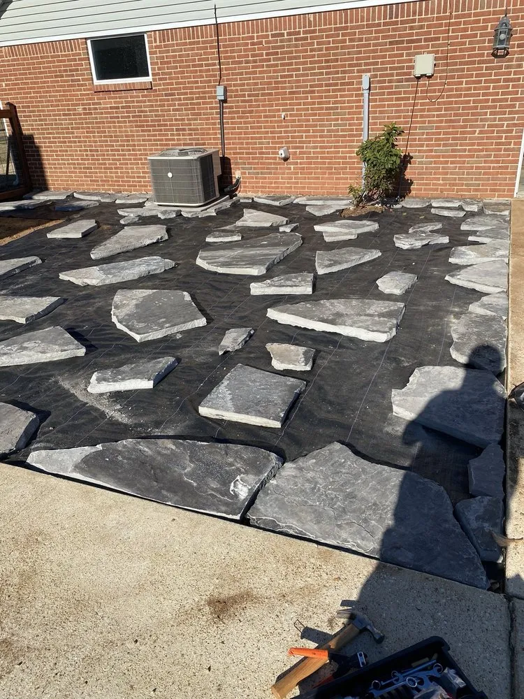 Reliable landscaping services in Tupelo, MS by Los Tres Hermanos