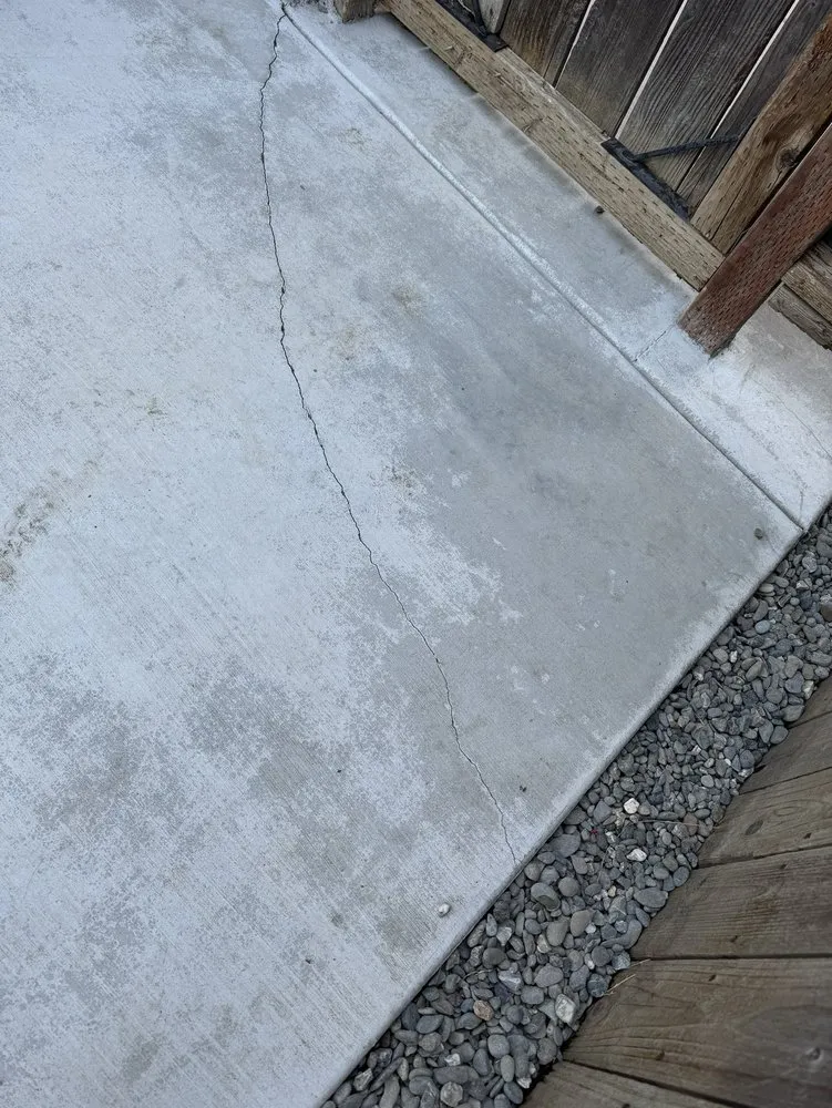 Affordable lawn mowing service for year-round maintenance across Vacaville, CA - Los Tules Landscaping