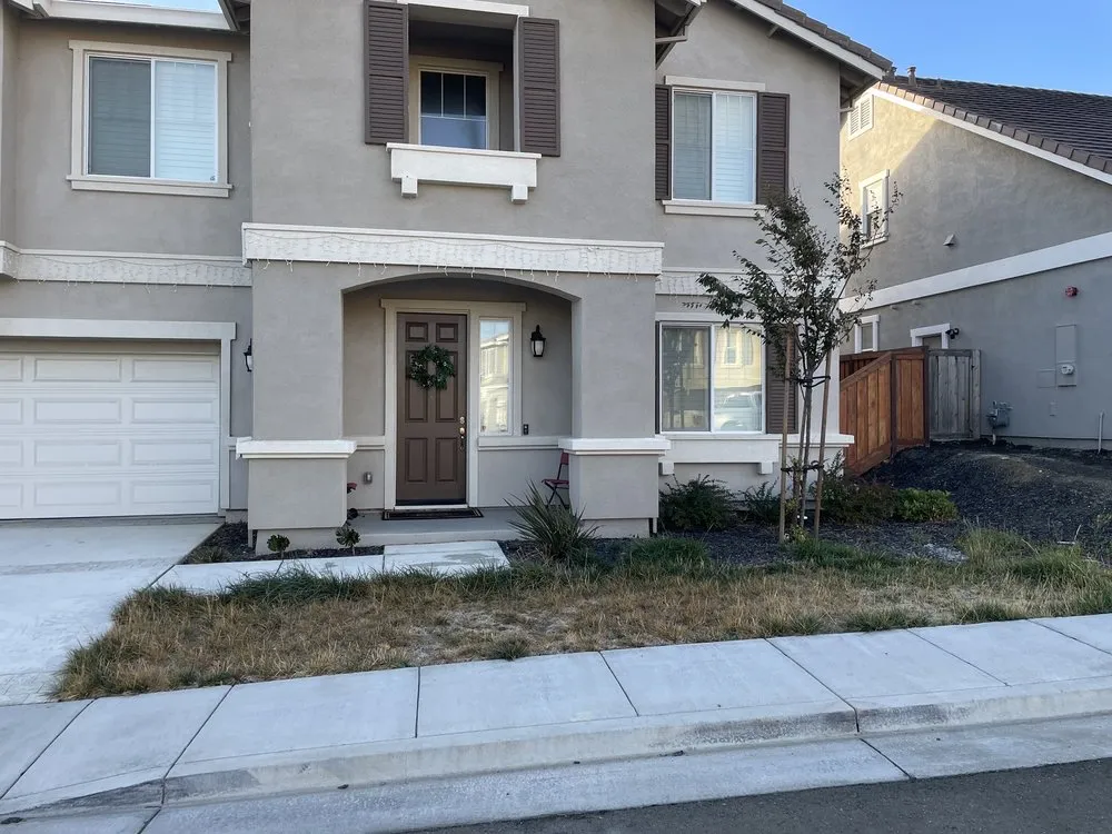 Trusted yard maintenance in Vacaville, CA by Los Tules Landscaping