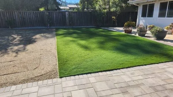 Professional yard maintenance in Hayward, CA by Los Yarderos