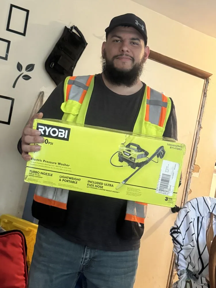 Local yard cleanup service experts serving Aurora, IL - Losacco’s Handyman Services