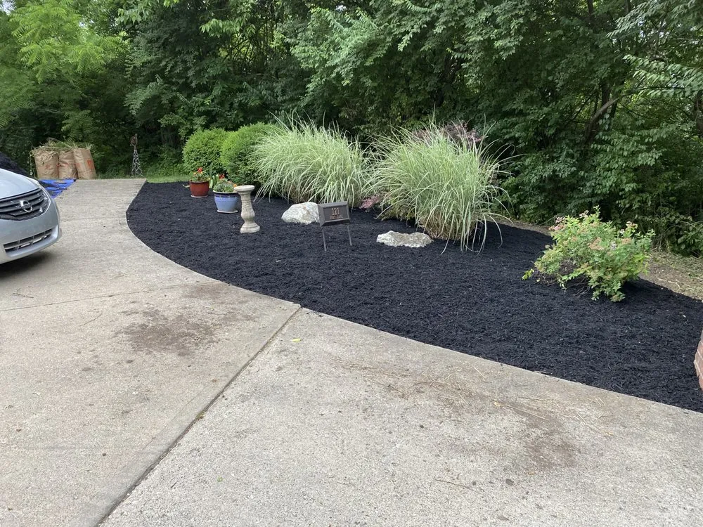 Local yard cleanup service experts serving Cincinnati, OH - Loso’s Landscaping & Home Improvement